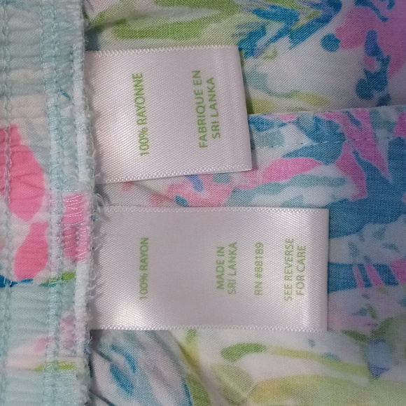 🌊HTF Lilly Pulitzer🌊 - Katia Short - Picture 10 of 15